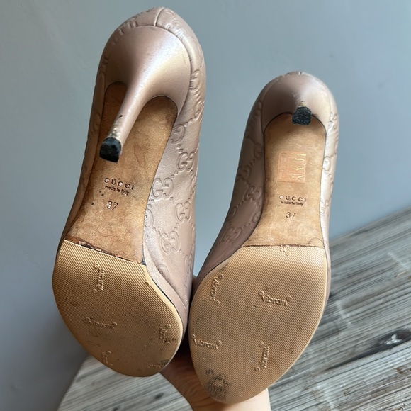 Gucci Heels Size 37 - Picture 6 of 10